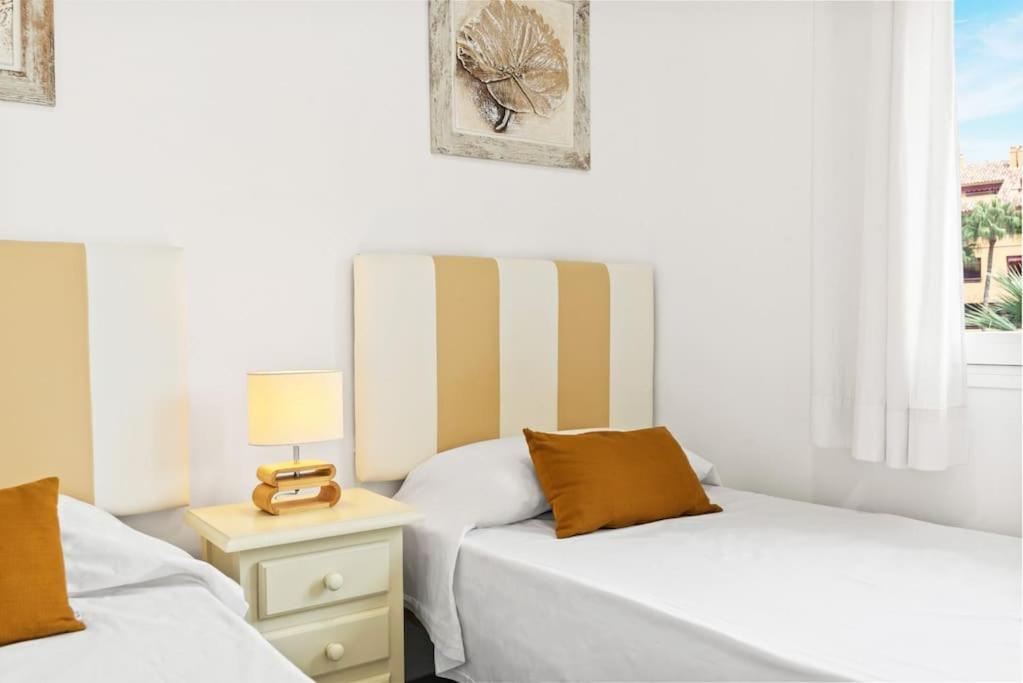 Apartamento Gorgeous 3 Bedroom With Sea Views, Pool Marbella
